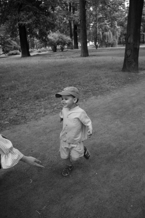 Семейная фотосессия на прогулке